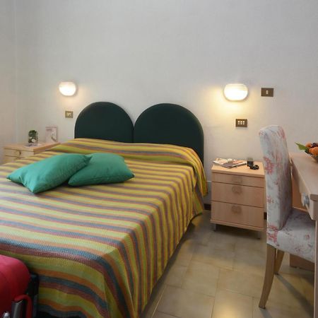 קיאנצ'נו טרמה Albergo Martini חדר תמונה